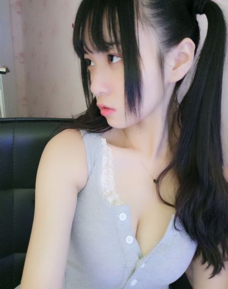 向上传递微热的夜晚