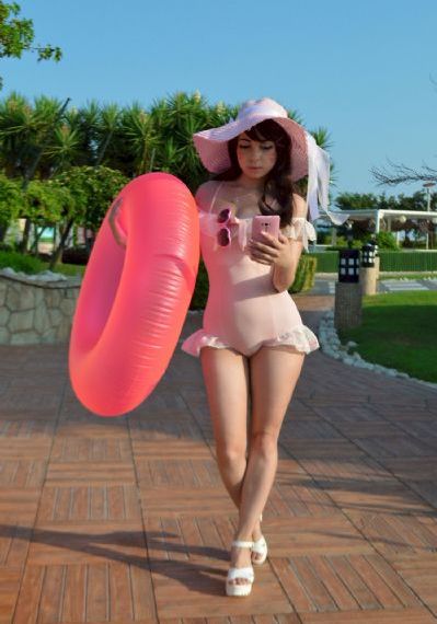 《性火坑乳燕》无删减