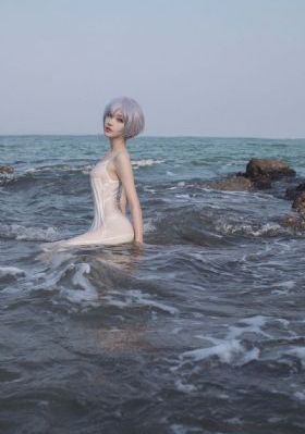 《年轻女教师3》在线观看